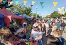 Festival de Compras con encendido del árbol y música